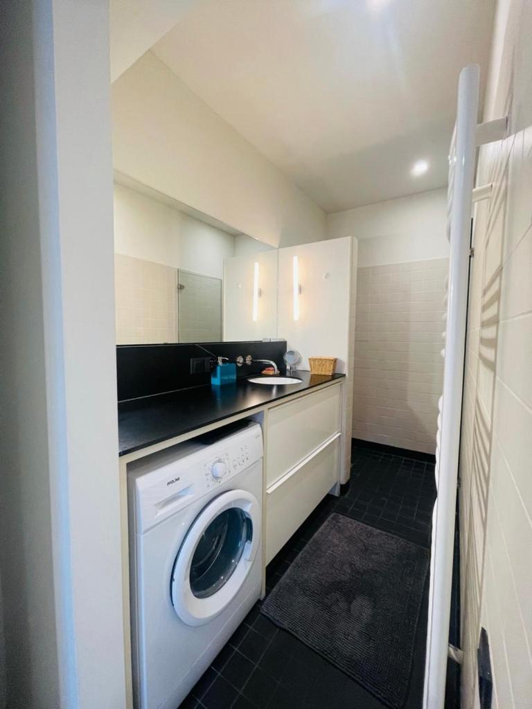 Down Town Penthouse With Private Parking Apartment Brussels Exterior photo